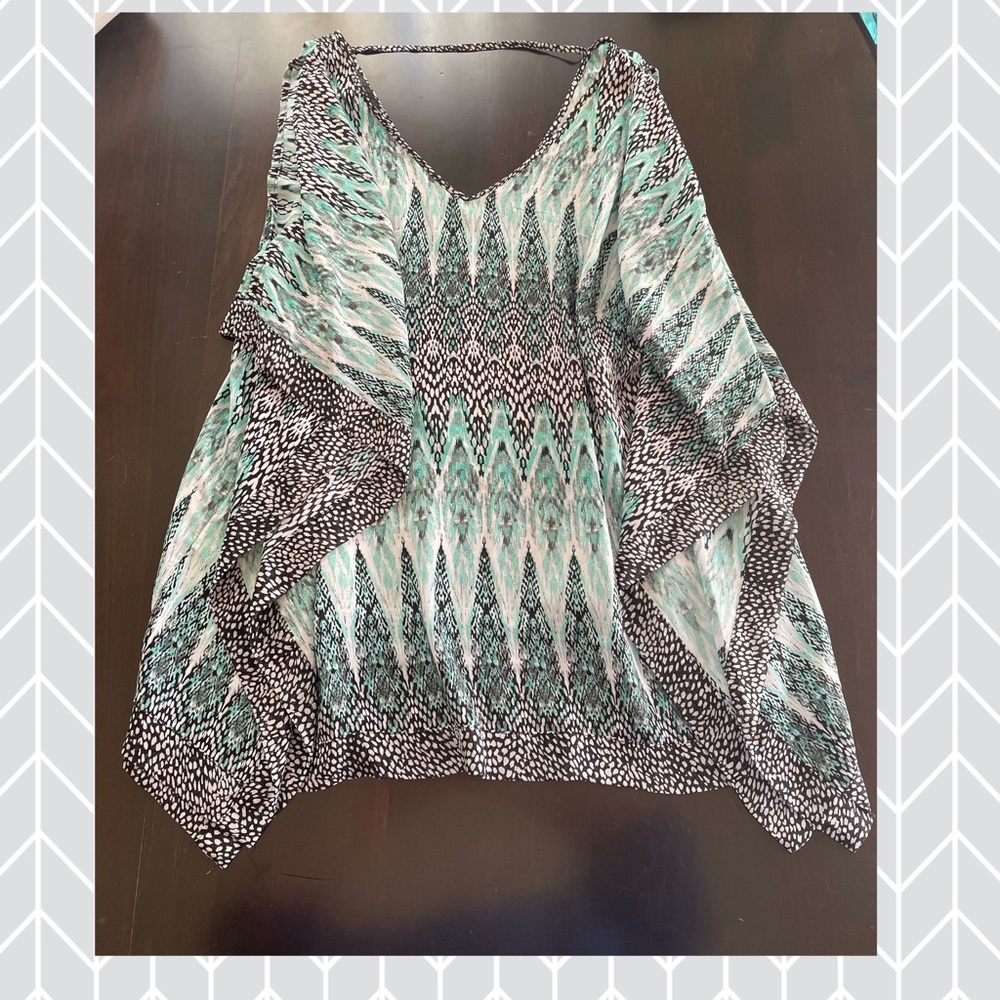 Flowing Cold Shoulder Top